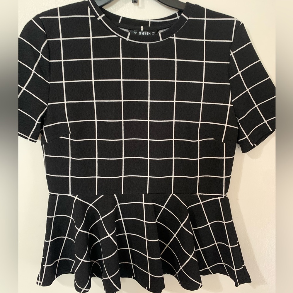 SHEIN size large peplum black and white top